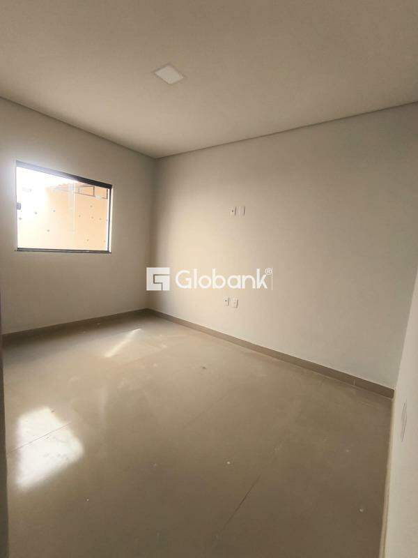 Casa 2 quartos à venda Acácias 45m² Montes Claros MG: