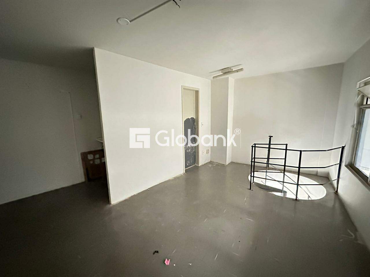 Sala comercial para aluguel Centro 48m² Montes Claros MG: Sala