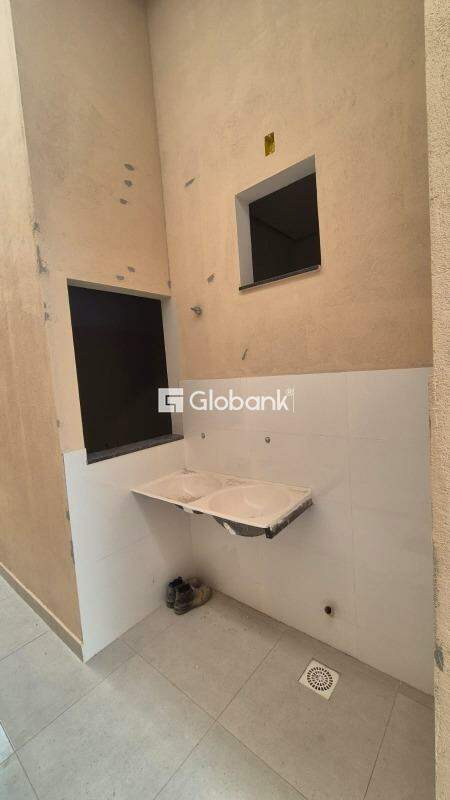 Casa 2 quartos à venda Dos Mangues 49m² Montes Claros MG: 