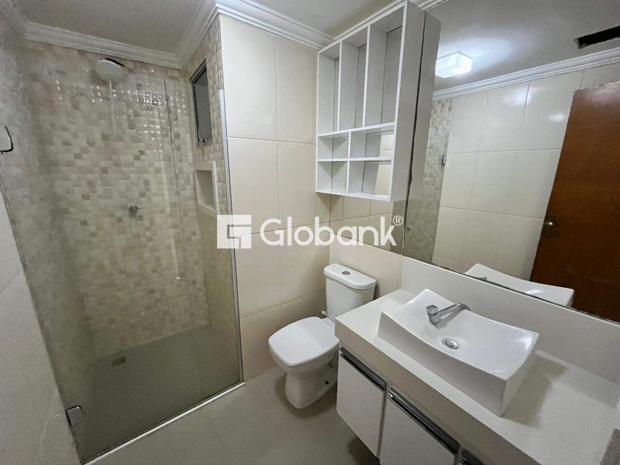 Apartamento 2 quartos para aluguel Funcionários 77m² Montes Claros MG: Banheiro social