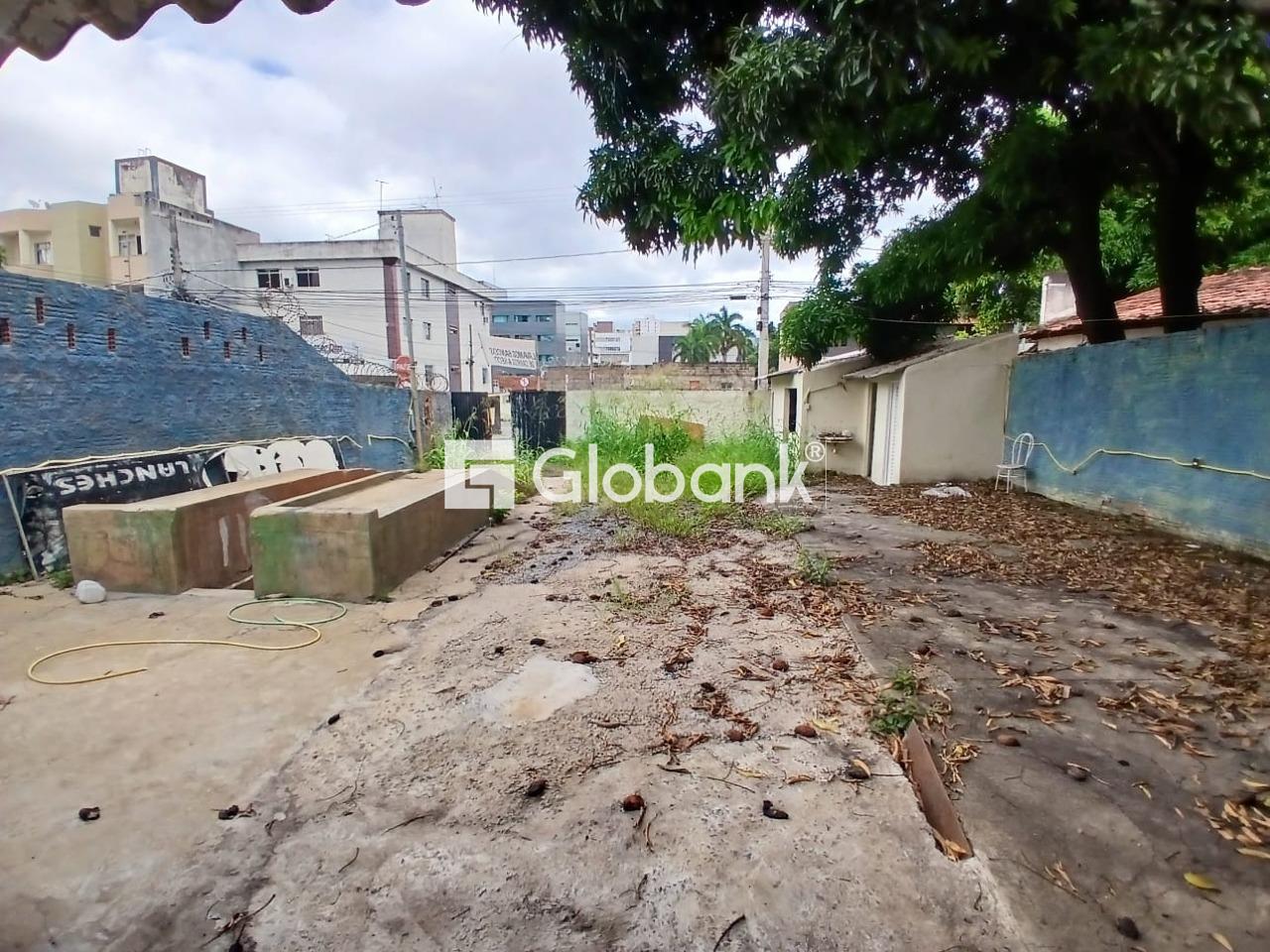 Terreno para aluguel Centro 300m² Montes Claros MG: 