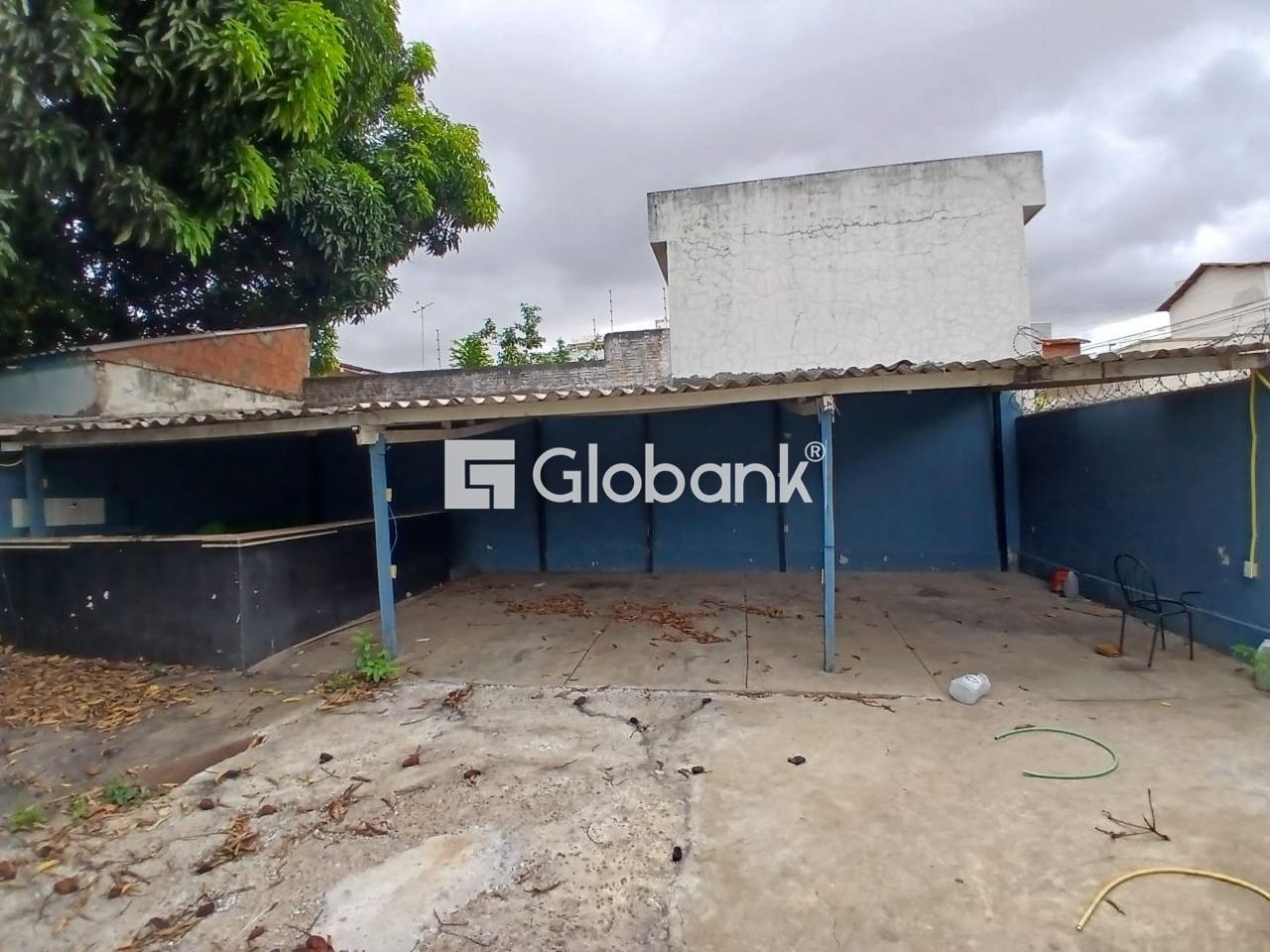 Terreno para aluguel Centro 300m² Montes Claros MG: 