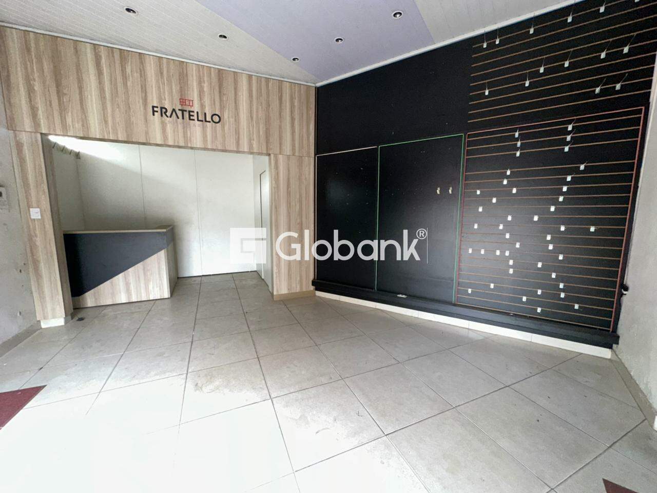Ponto comercial para aluguel Centro 35m² Montes Claros MG: 
