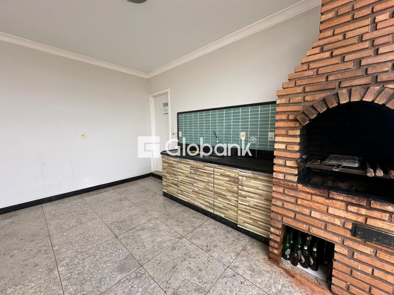 Casa 7 quartos para aluguel Ibituruna 460m² Montes Claros MG: Área gourmet