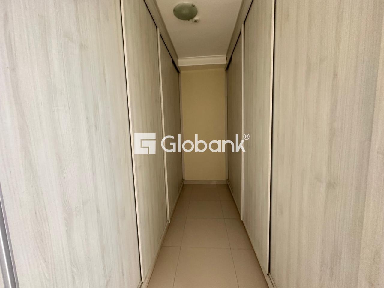 Casa 7 quartos para aluguel Ibituruna 460m² Montes Claros MG: Roupeiro