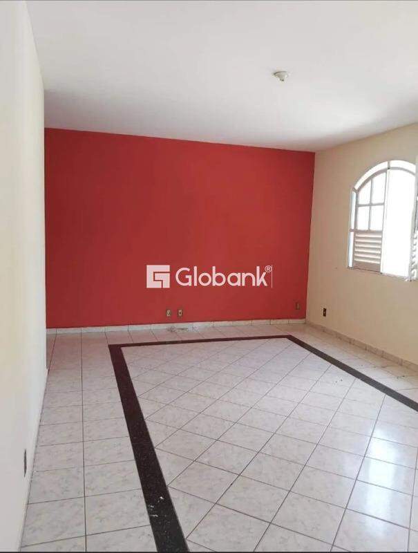 Apartamento 4 quartos à venda Santo Expedito 160m² Montes Claros MG: 