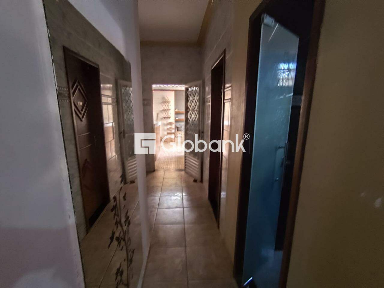 Casa 6 quartos à venda Dona Gregória 200m² Montes Claros MG: 