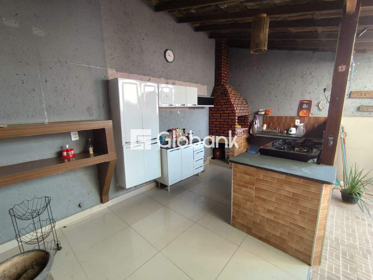 Casa 6 quartos à venda Dona Gregória 200m² Montes Claros MG: 