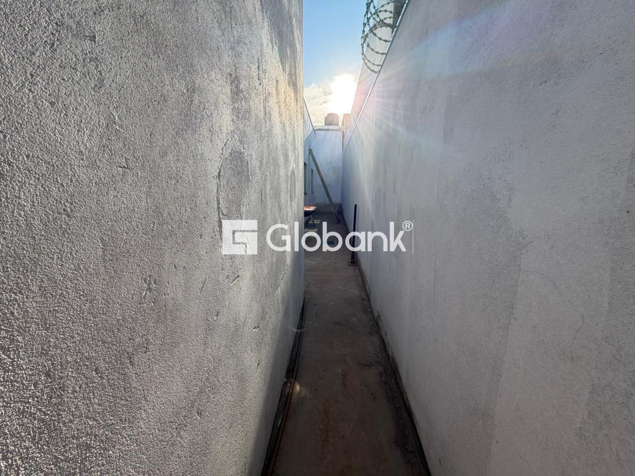 Casa 3 quartos à venda Independência 55m² Montes Claros MG: 