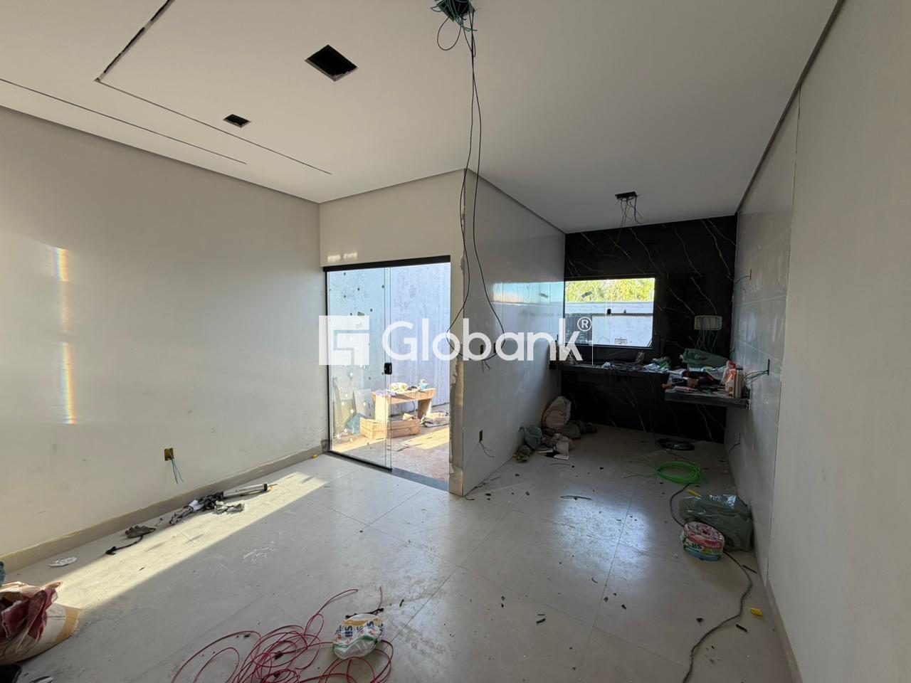 Casa 3 quartos à venda Independência 55m² Montes Claros MG: 