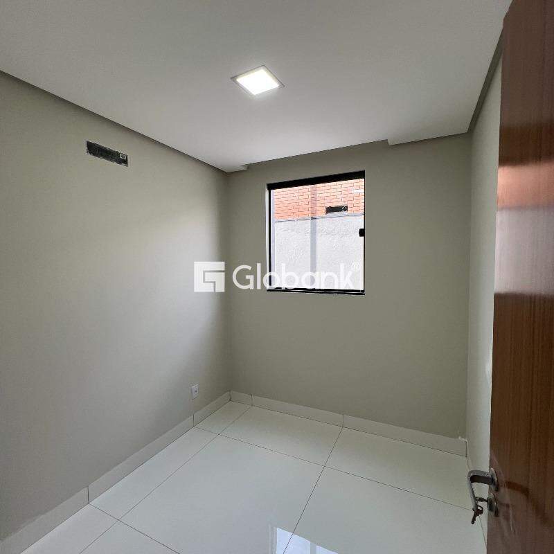 Casa 3 quartos à venda Residencial Sul Jacarandás 68m² Montes Claros MG: 