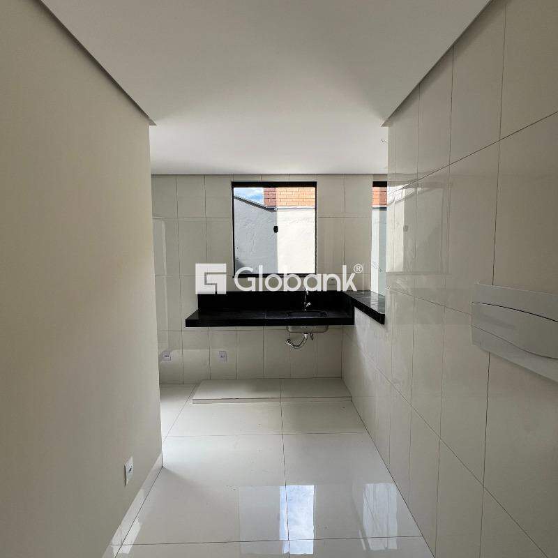 Casa 3 quartos à venda Residencial Sul Jacarandás 68m² Montes Claros MG: 