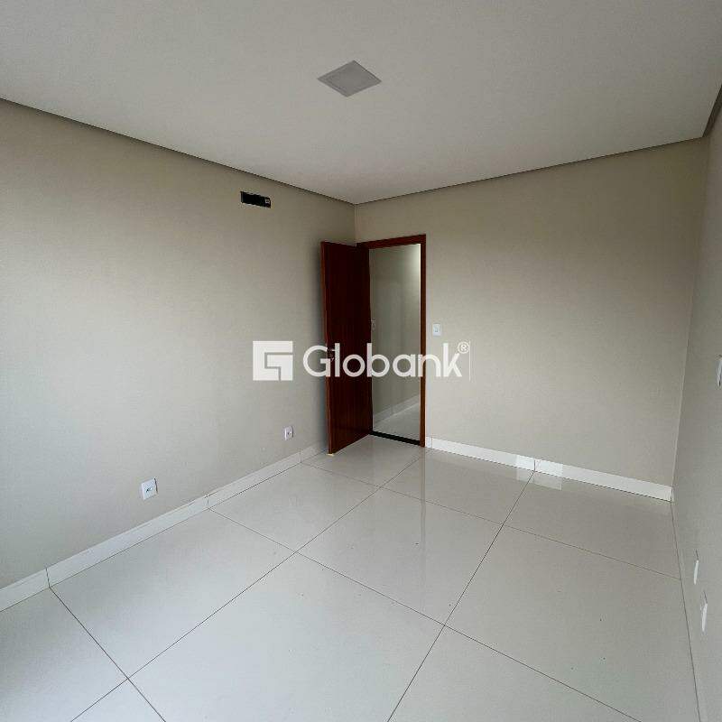 Casa 3 quartos à venda Residencial Sul Jacarandás 68m² Montes Claros MG: 