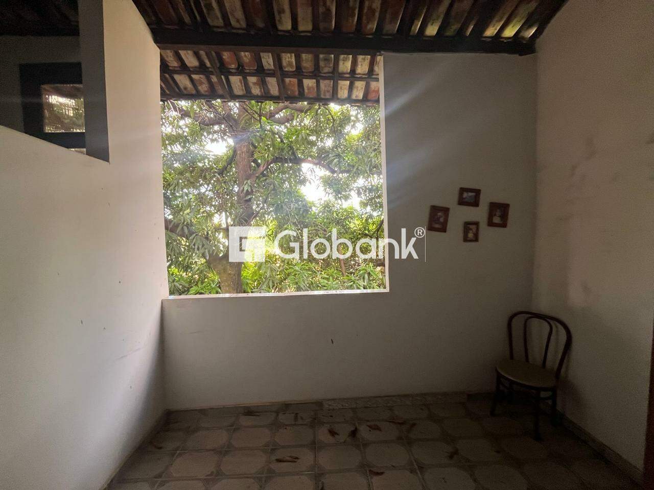 Casa 4 quartos à venda Centro 330m² Montes Claros MG: 