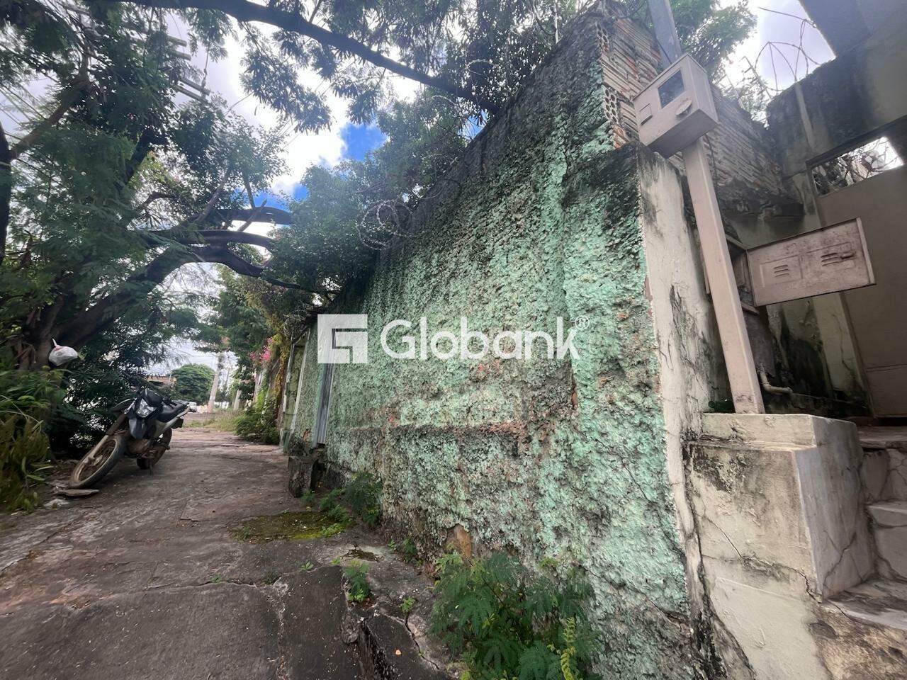 Casa 4 quartos à venda Centro 330m² Montes Claros MG: 