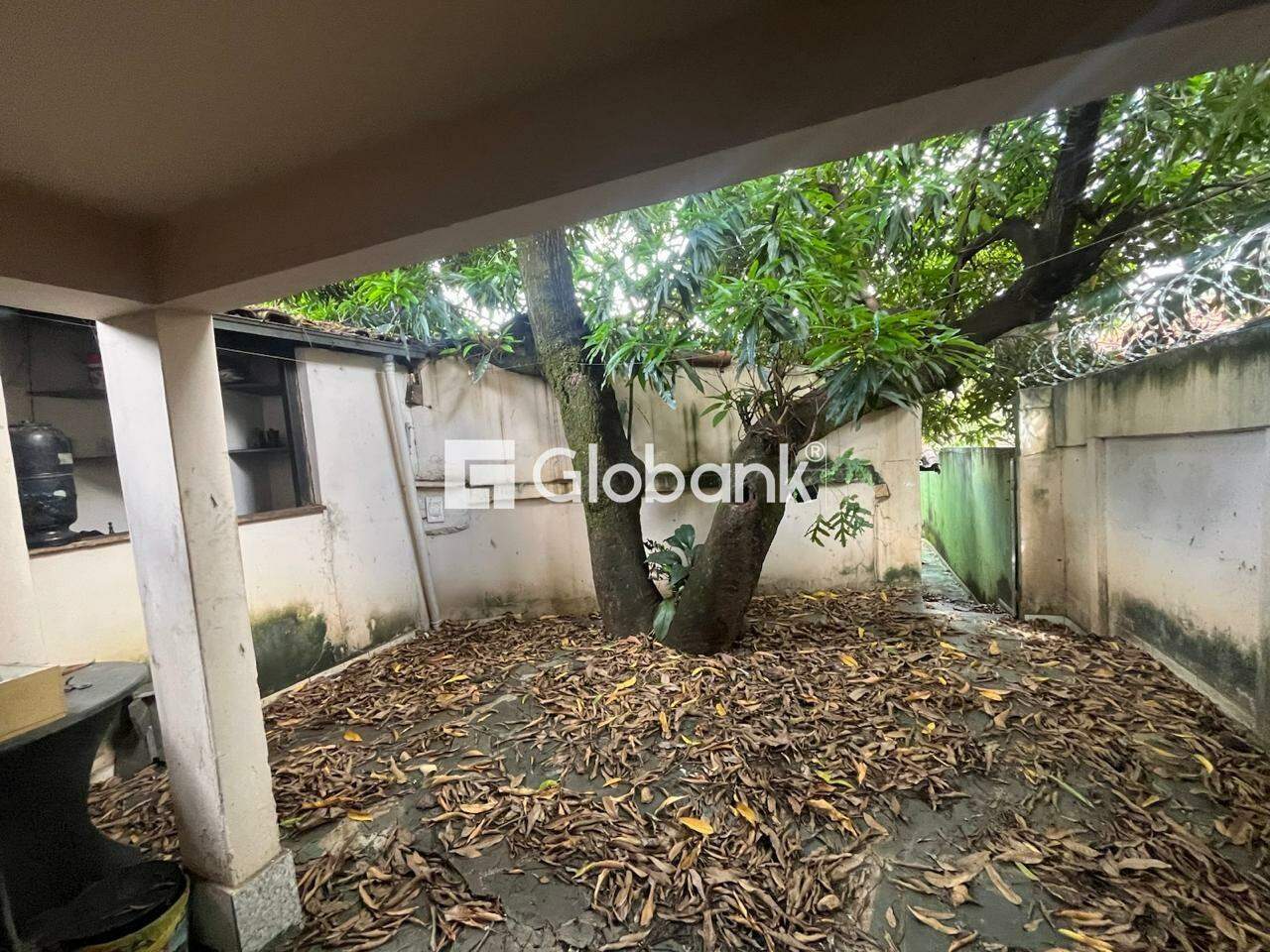 Casa 4 quartos à venda Centro 330m² Montes Claros MG: 
