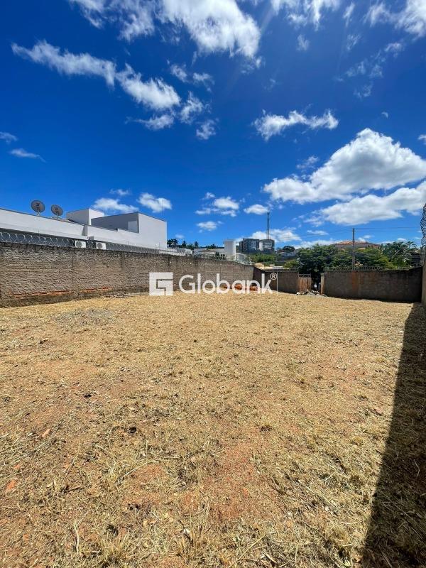 Terreno à venda Ibituruna 462,36m² Montes Claros MG: 