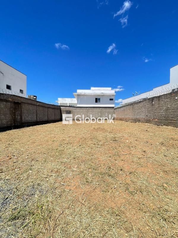 Terreno à venda Ibituruna 462,36m² Montes Claros MG: 
