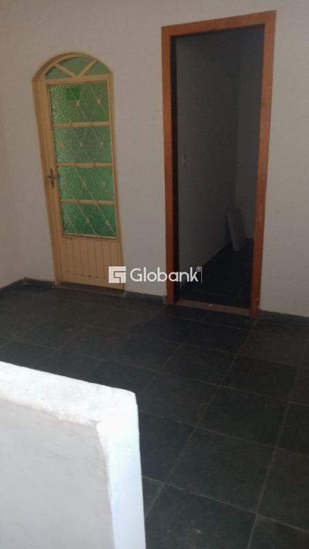 Casa 6 quartos à venda Jardim Panorama 150m² Montes Claros MG: 