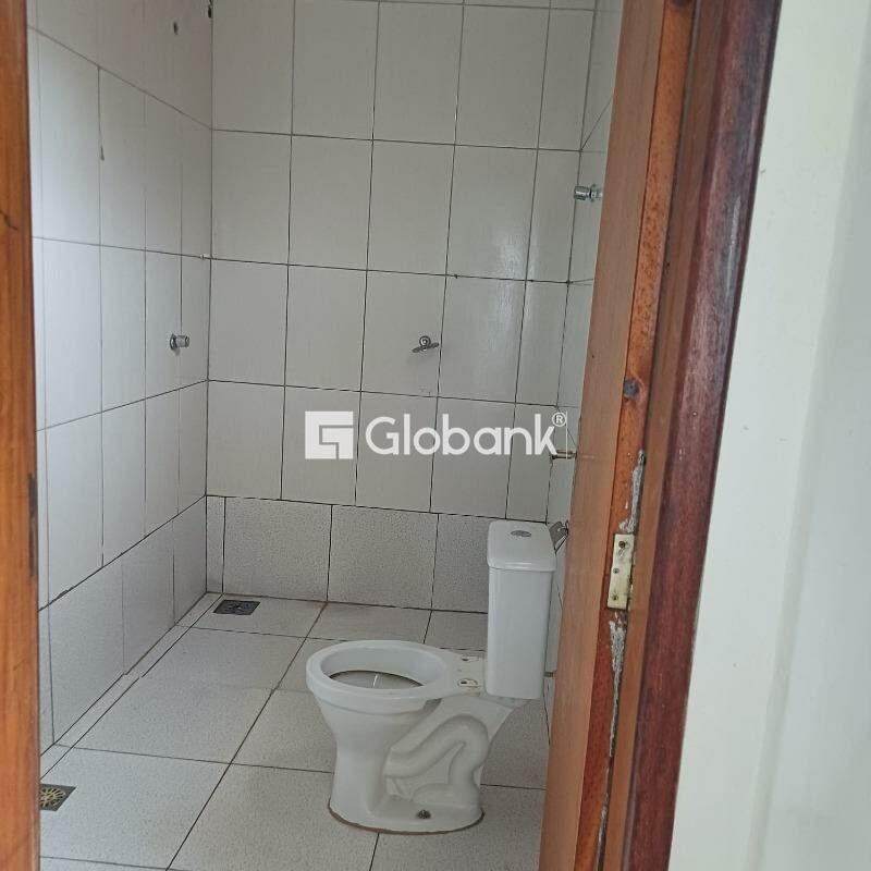 Casa 6 quartos à venda Jardim Panorama 150m² Montes Claros MG: 