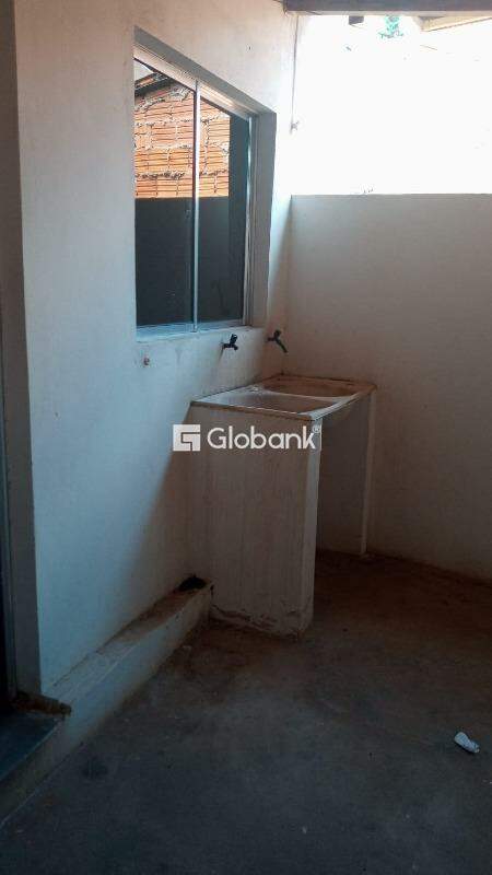 Casa 6 quartos à venda Jardim Panorama 150m² Montes Claros MG: 