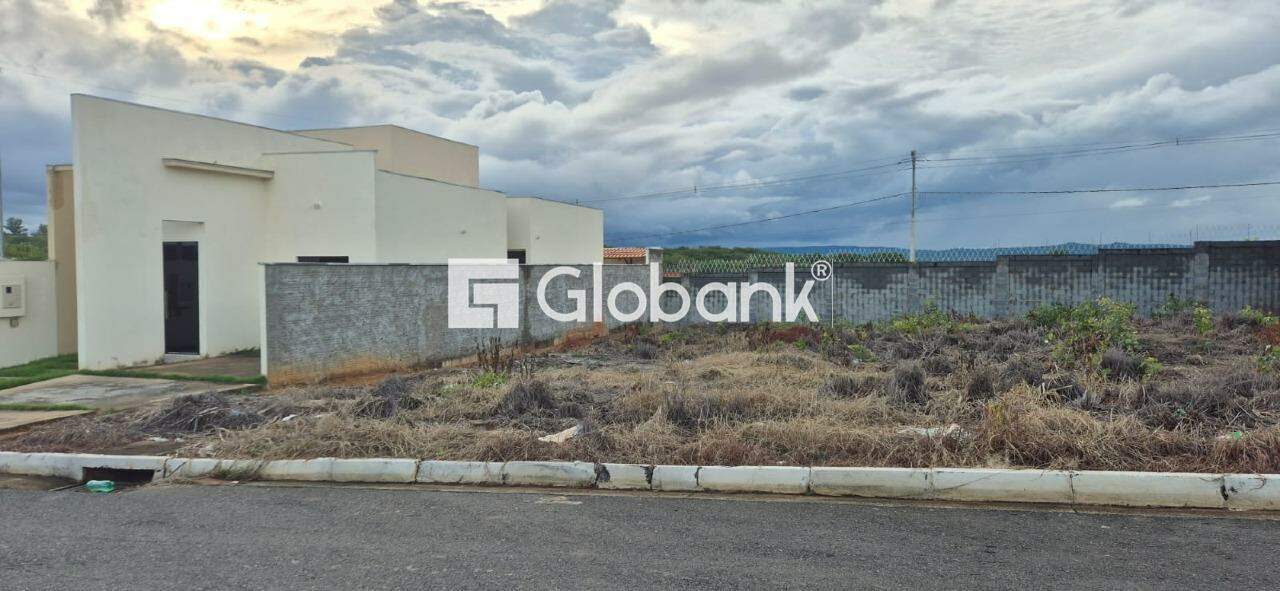 Terreno à venda Vila Áurea 180m² Montes Claros MG: 