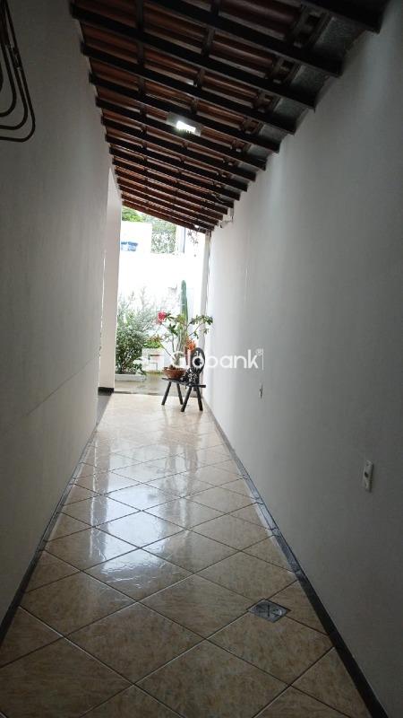 Casa 3 quartos à venda Alcides Rabelo 160m² Montes Claros MG: 