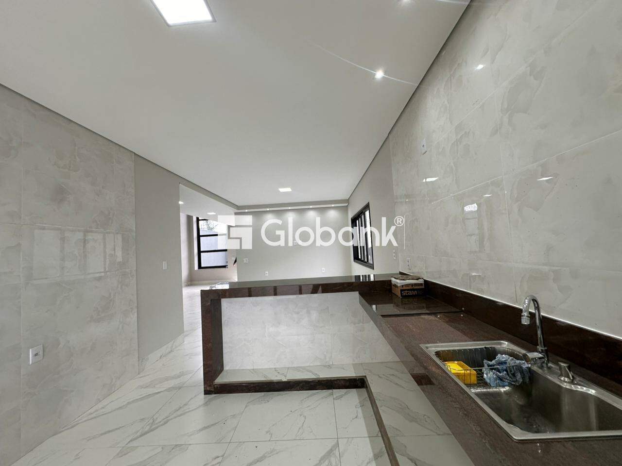 Casa 4 quartos à venda Augusta Mota 250m² Montes Claros MG: 