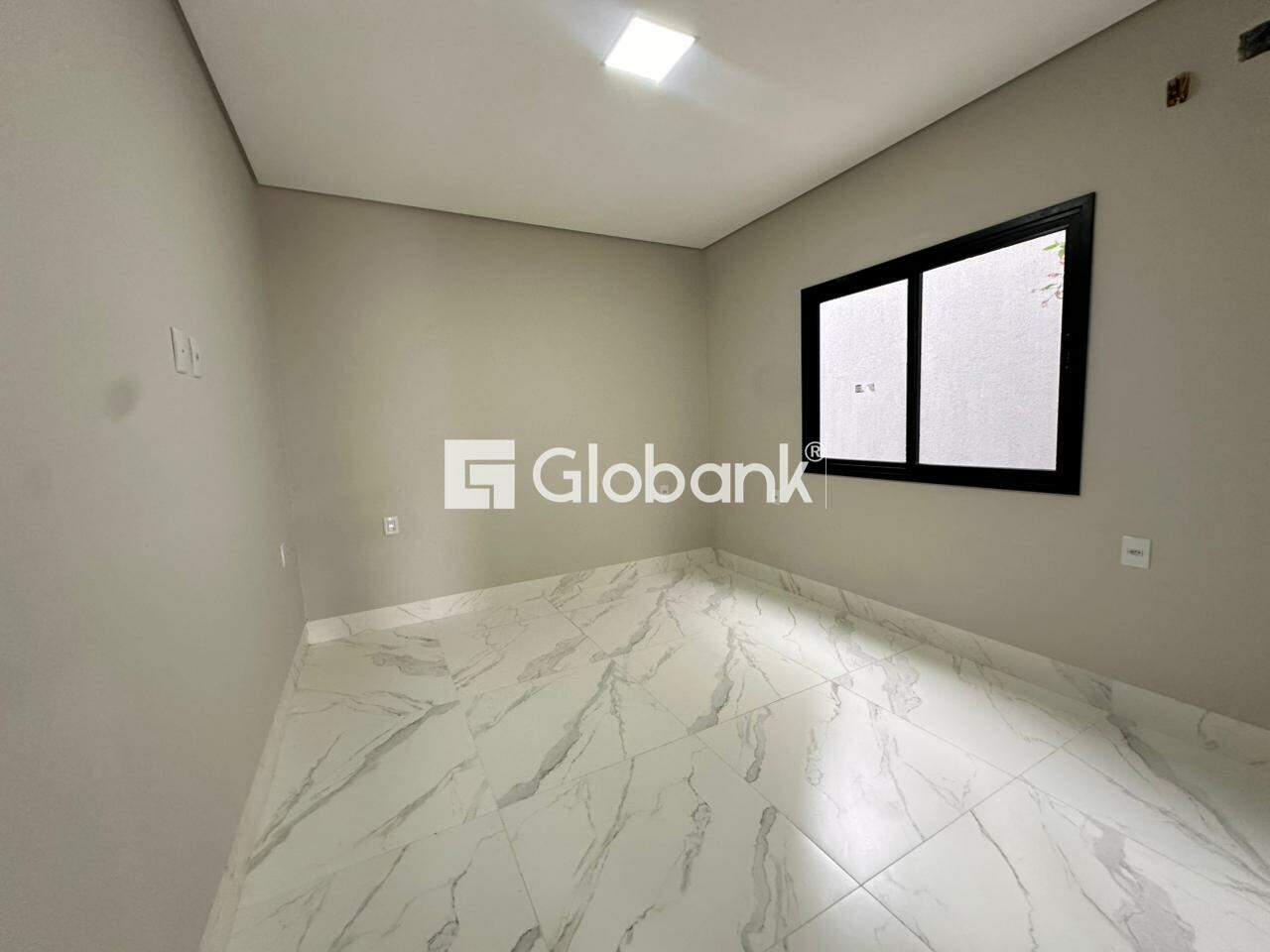 Casa 4 quartos à venda Augusta Mota 250m² Montes Claros MG: 