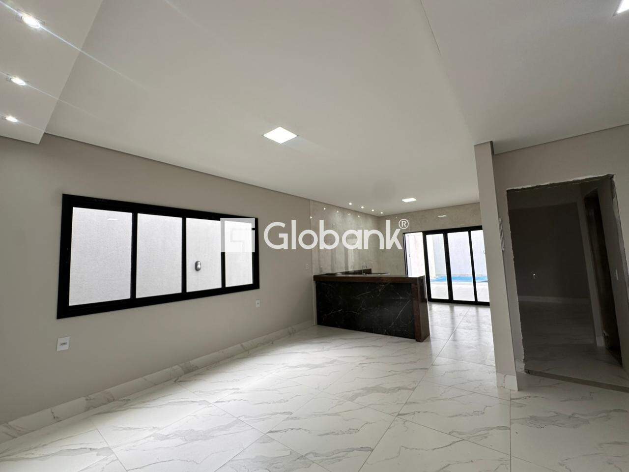 Casa 4 quartos à venda Augusta Mota 250m² Montes Claros MG: 