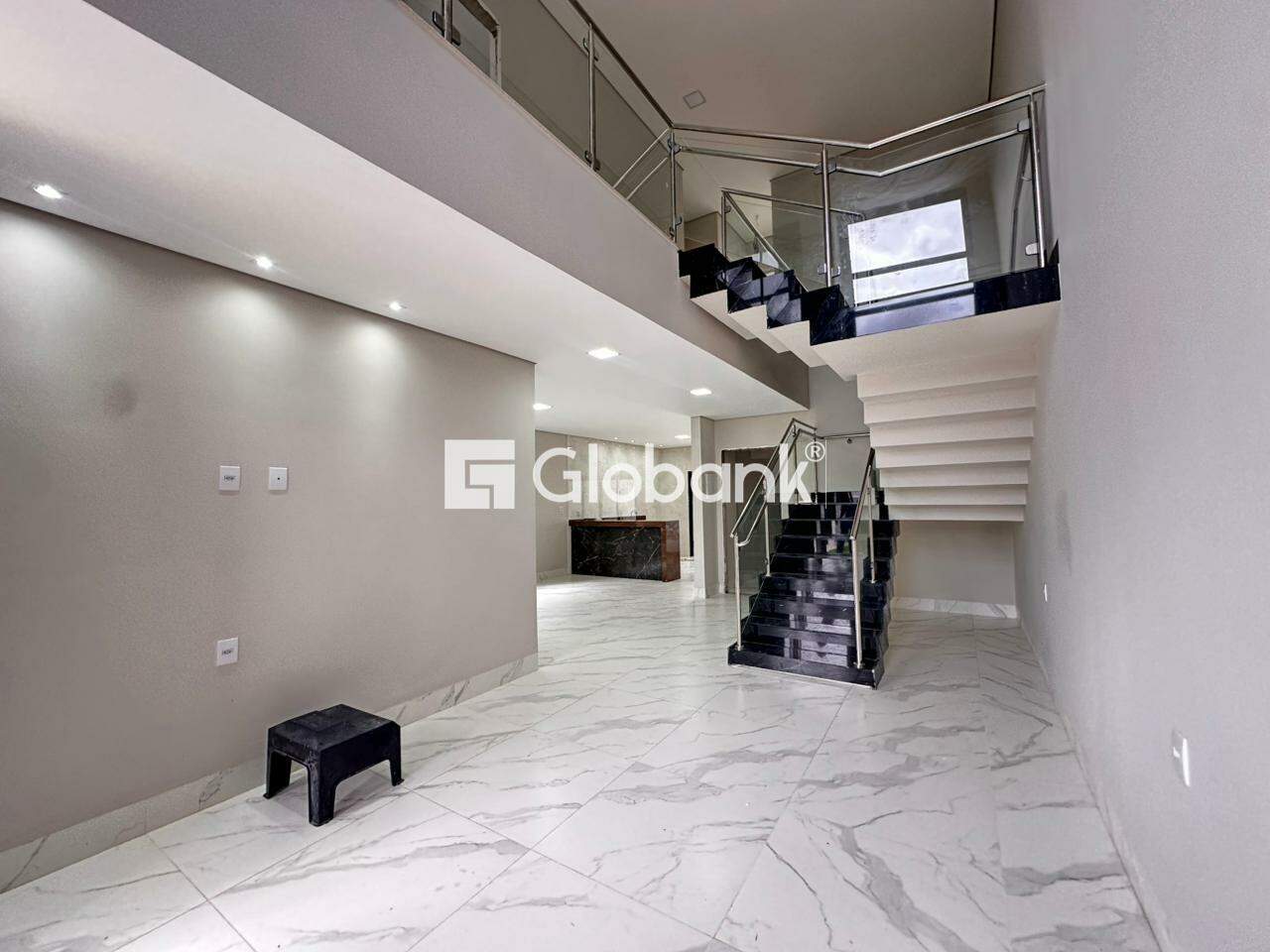 Casa 4 quartos à venda Augusta Mota 250m² Montes Claros MG: 