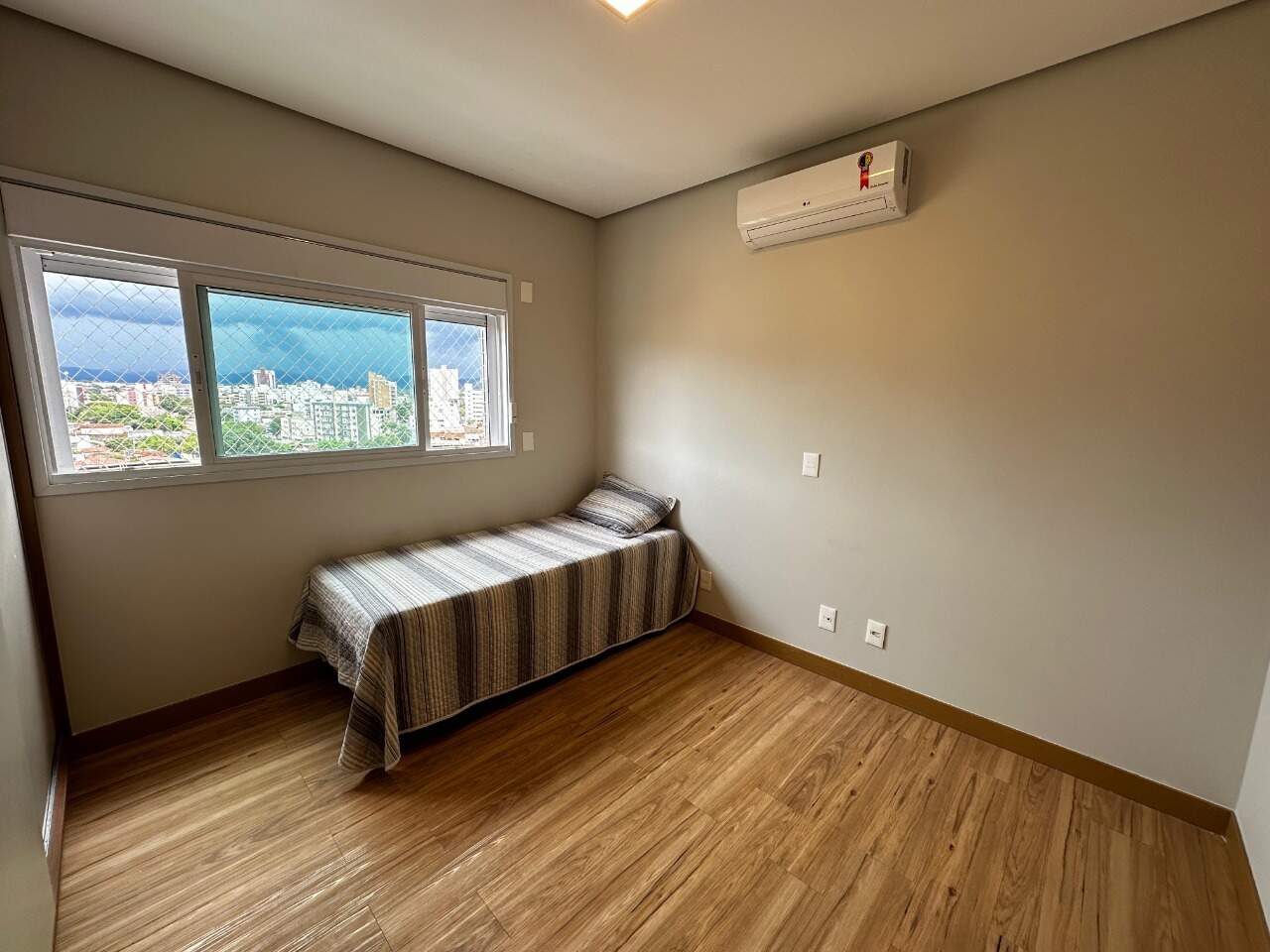Apartamento 3 quartos para aluguel Cândida Câmara 120m² Montes Claros MG: Quarto2