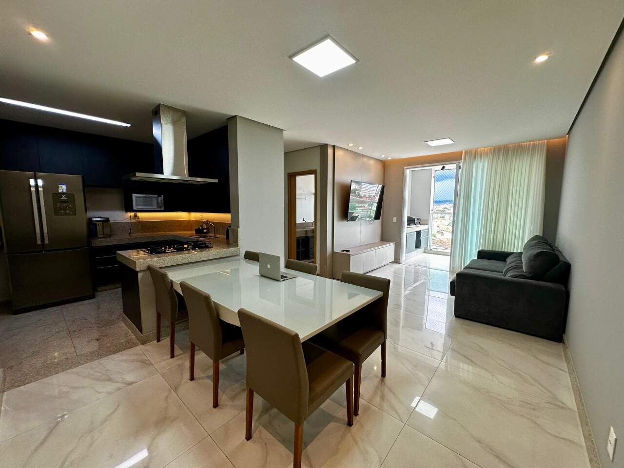 Apartamento 3 quartos para aluguel Cândida Câmara 120m² Montes Claros MG: Sala de Jantar