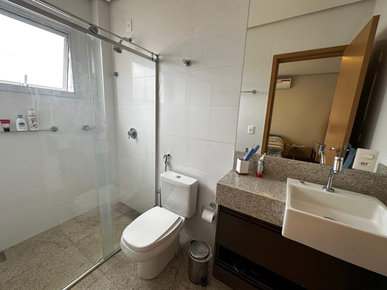 Apartamento 3 quartos para aluguel Cândida Câmara 120m² Montes Claros MG: Suite