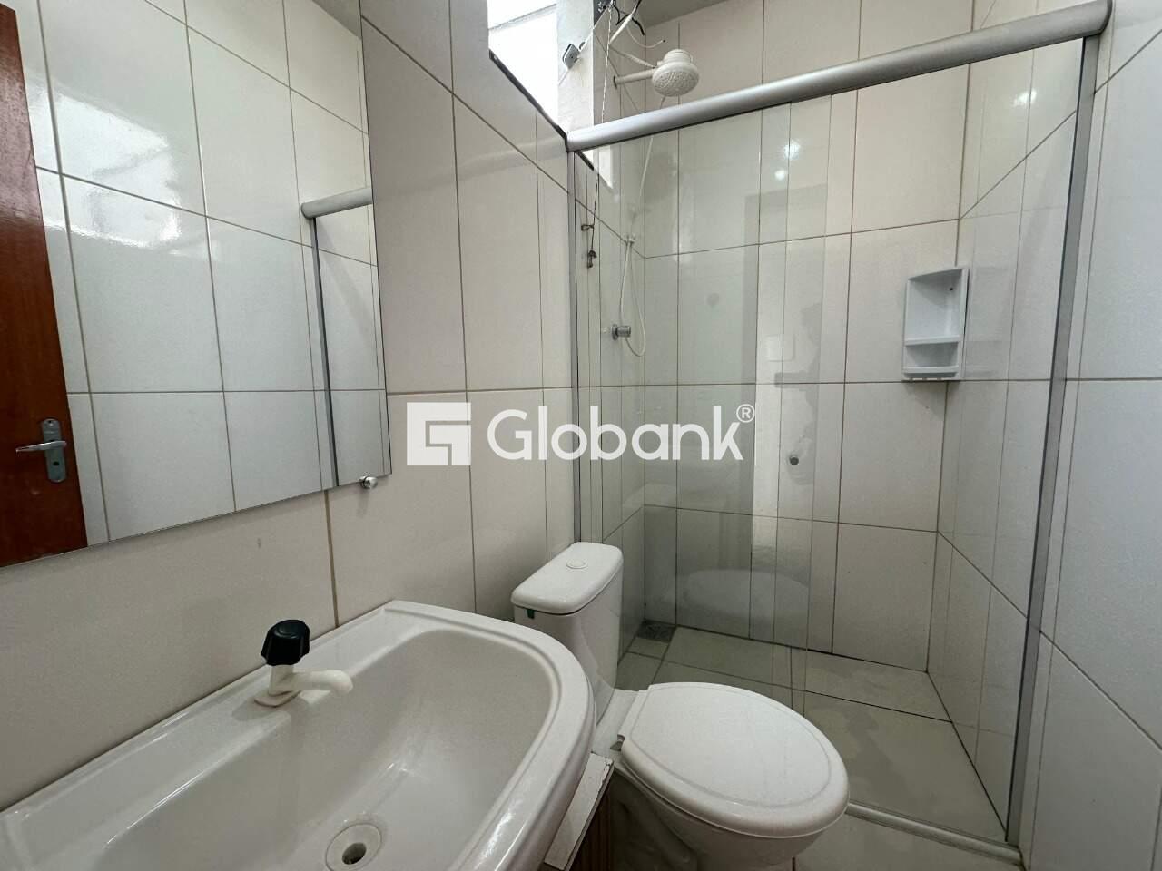 Casa 2 quartos à venda Independência 65m² Montes Claros MG: Banheiro social