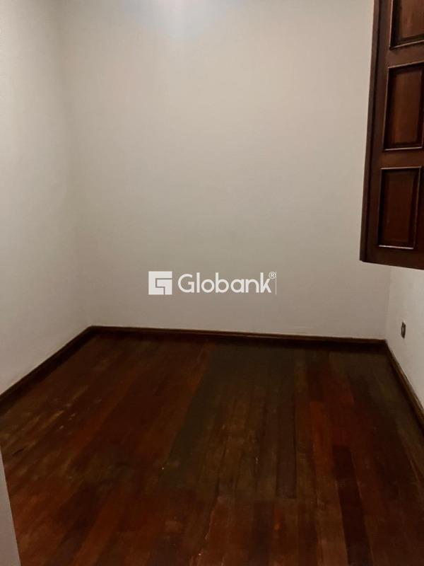 Casa 3 quartos à venda Cândida Câmara 300m² Montes Claros MG: 