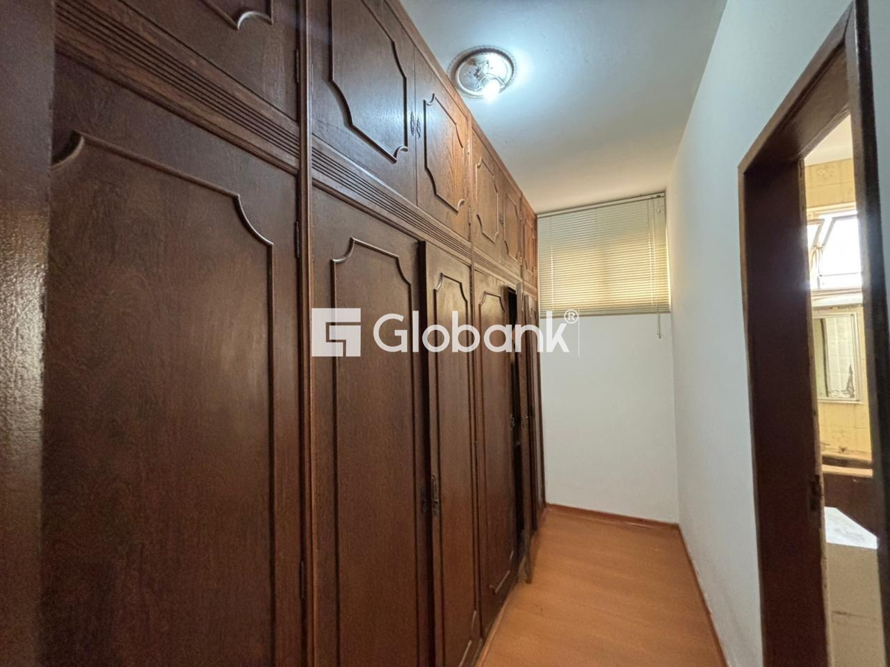 Casa 4 quartos para aluguel Todos os Santos 320m² Montes Claros MG: Closet