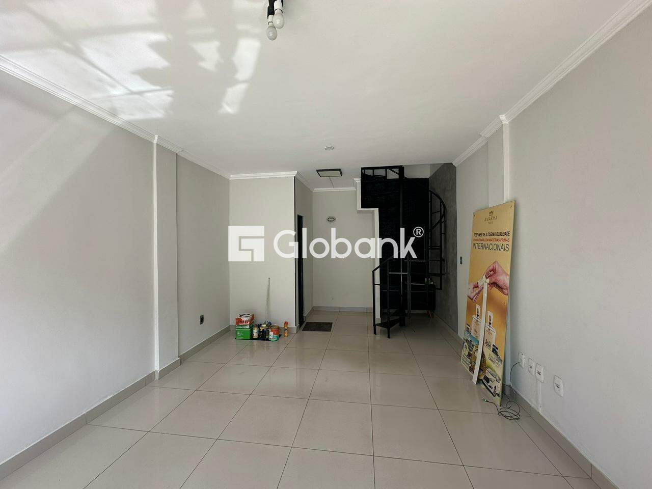 Ponto comercial para aluguel Centro 49,63m² Montes Claros MG: 