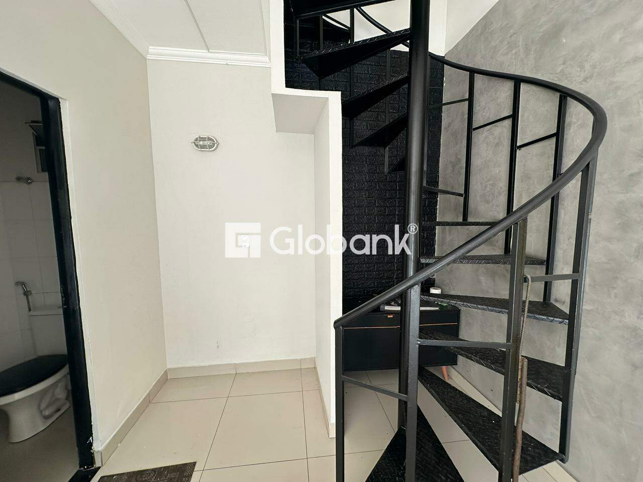 Ponto comercial para aluguel Centro 49,63m² Montes Claros MG: 