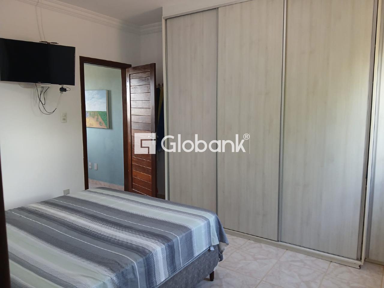 Casa 5 quartos à venda Centro 218m² Montes Claros MG: 