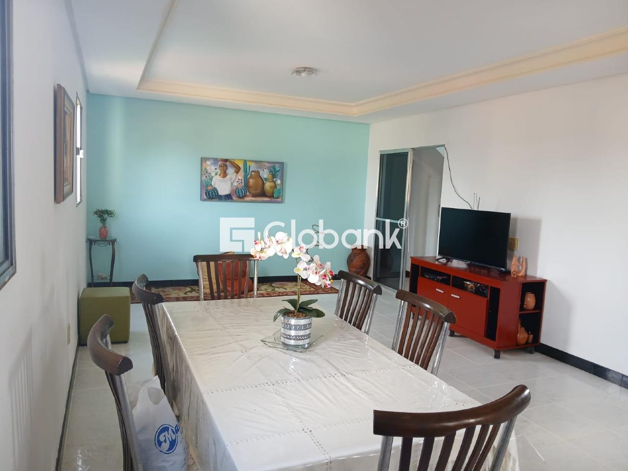 Casa 5 quartos à venda Centro 218m² Montes Claros MG: 