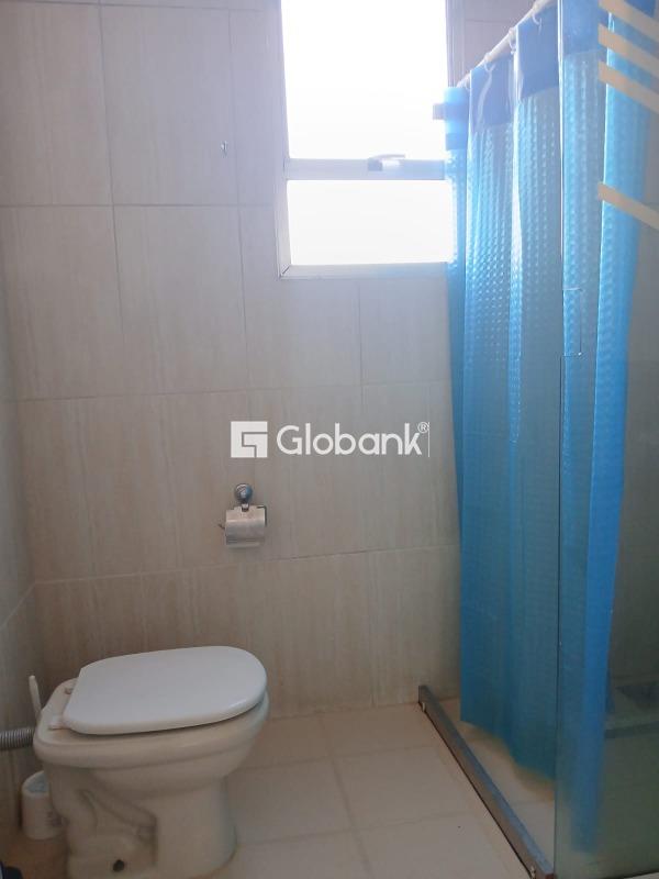 Casa 5 quartos à venda Centro 218m² Montes Claros MG: 