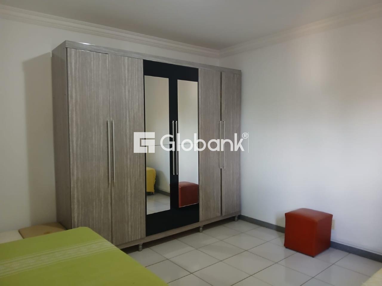 Casa 5 quartos à venda Centro 218m² Montes Claros MG: 