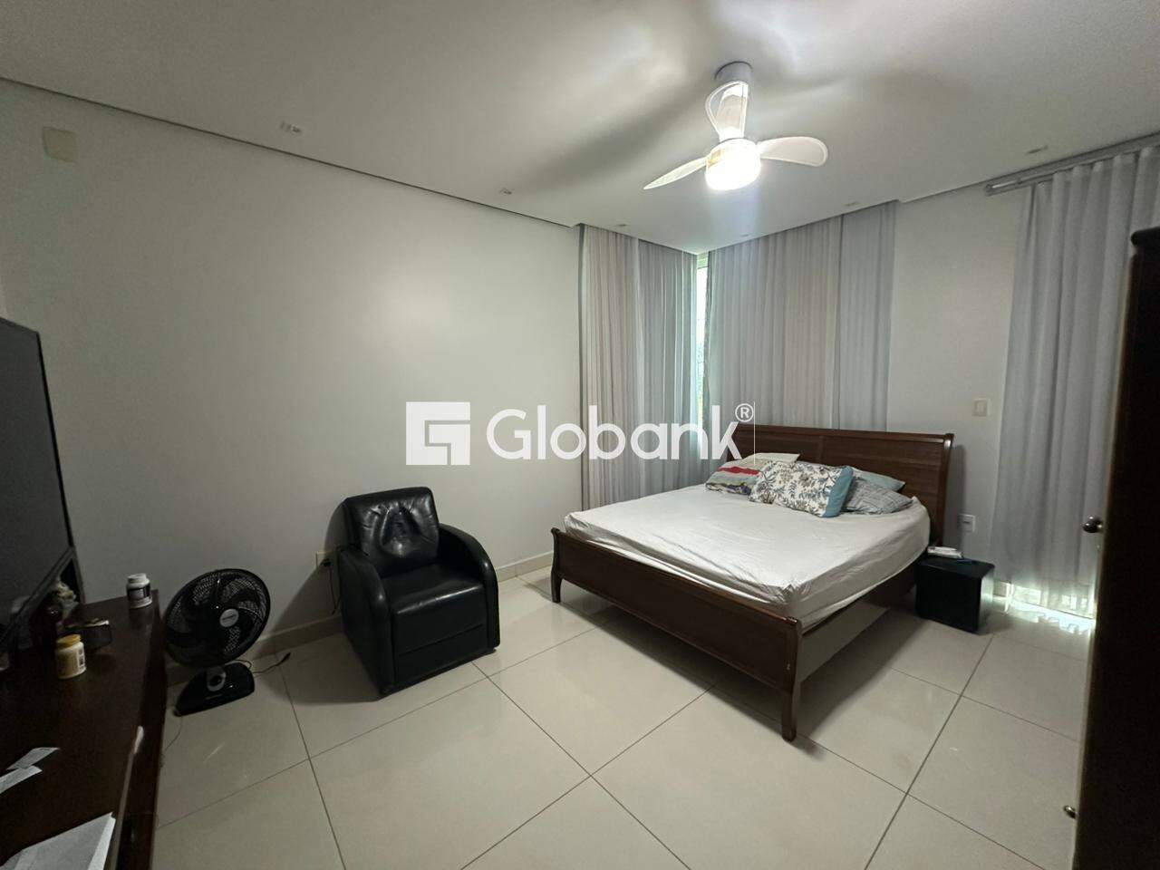 Casa 5 quartos para aluguel Ibituruna 360m² Montes Claros MG: Quarto