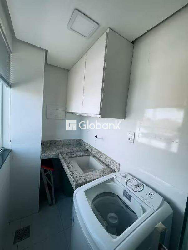 Apartamento 2 quartos para aluguel Augusta Mota 60m² Montes Claros MG: Área de serviço