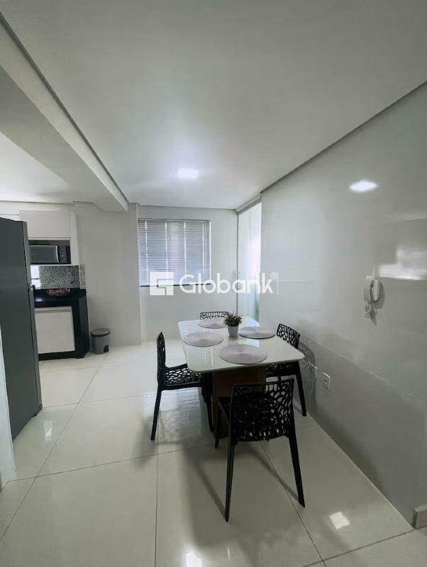Apartamento 2 quartos para aluguel Augusta Mota 60m² Montes Claros MG: Sala