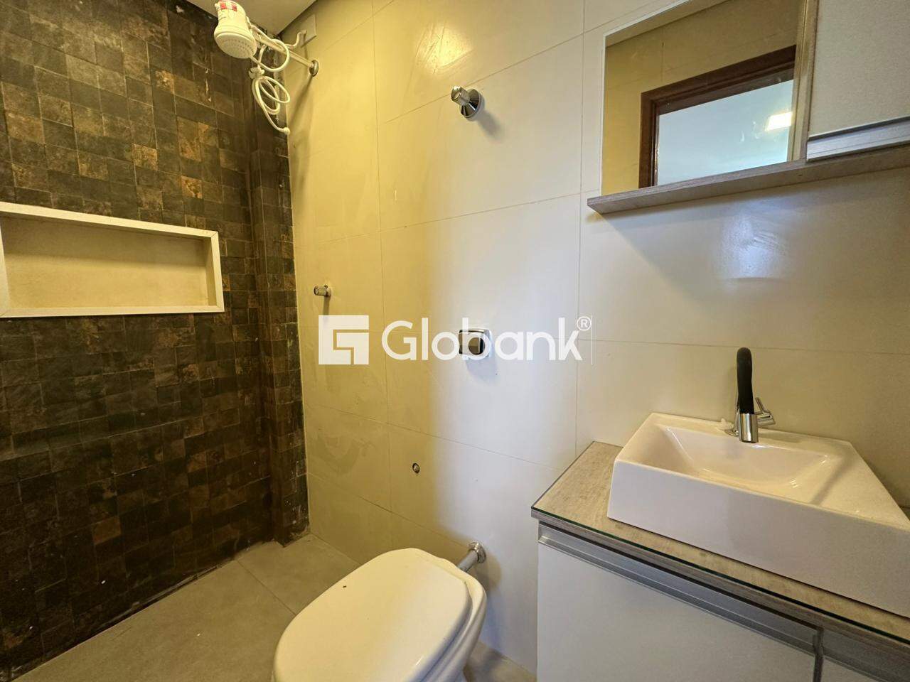 Apartamento 2 quartos para aluguel Todos os Santos 45m² Montes Claros MG: Banheiro social