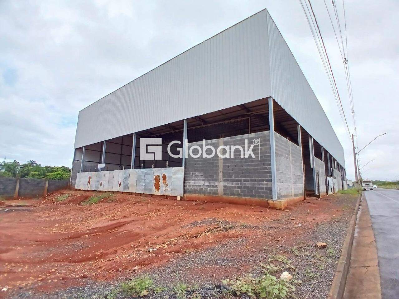 Galpão para aluguel Jardim Primavera 1.500m² Montes Claros MG: 