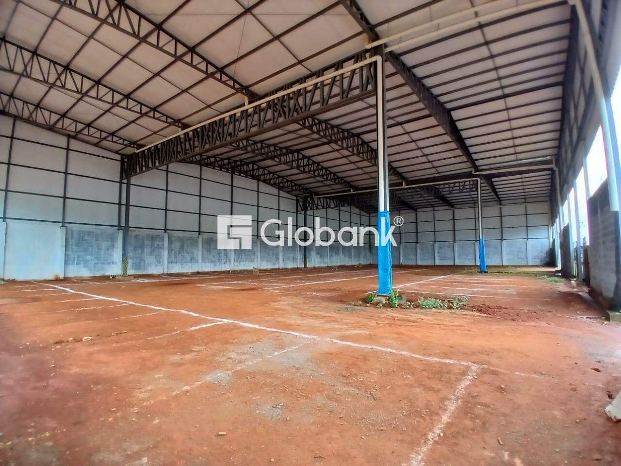 Galpão à venda Jardim Primavera 1.500m² Montes Claros MG: Interior