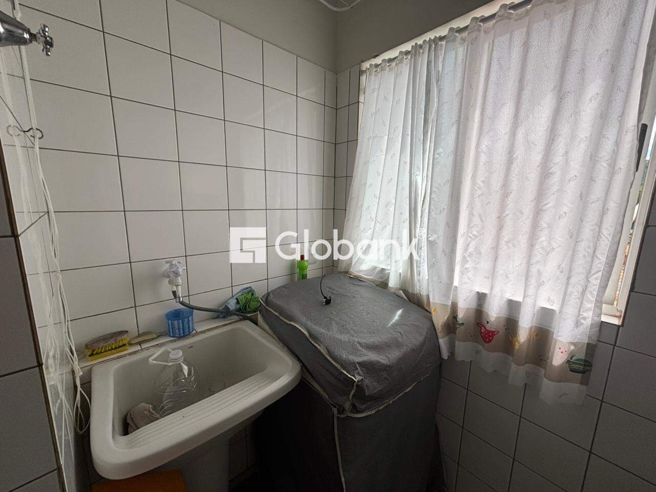 Apartamento 3 quartos para aluguel Morada do Sol 78,88m² Montes Claros MG: Área de serviço